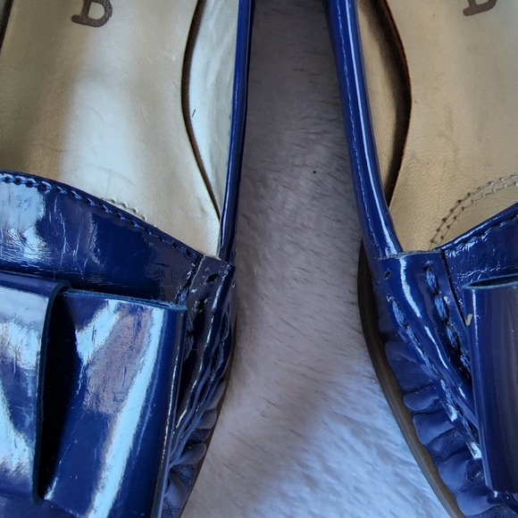 Unisa navy leather slip on flat loafer US 6 Preowned - Picture 8 of 10